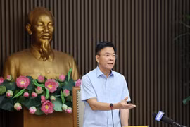 Tăng cường kiểm tra đột xuất, xử lý nghiêm và truyền thông để cảnh tỉnh đối với vi phạm an toàn thực phẩm