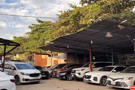 Sát lễ 30/4 - 1/5, dịch vụ cho thuê xe tự lái “nằm dài” đợi khách