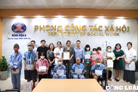 Quỹ từ thiện "Ước mơ xanh" - Báo Nhà báo & Công luận đồng hành với các bệnh nhi ung thư