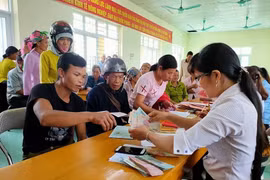 Sớm đề xuất nâng mức chuẩn trợ cấp xã hội