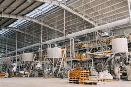 3 năm liền lợi nhuận đi lùi, cổ phiếu Nhựa Pha Lê (PLP) chỉ còn hơn nửa mệnh giá
