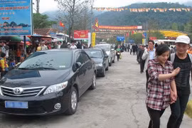 Thái Bình: Tuyệt đối không được để cán bộ du Xuân trong giờ hành chính, sử dụng xe công vào việc riêng