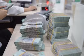 Lãi suất liên ngân hàng quay đầu giảm mạnh sau khi đạt đỉnh cao nhất từ tháng 5/2023