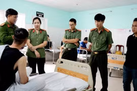 Kon Tum: Thượng úy Cảnh sát cơ động bị chém rách tay khi truy bắt tội phạm