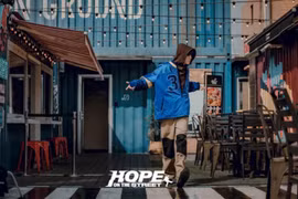 J Hope phá kỷ lục của chính mình với album “Hope on the Street Vol 1”