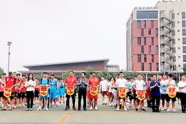Bắc Ninh: Khai mạc Giải bóng đá công nhân, viên chức, lao động thành phố