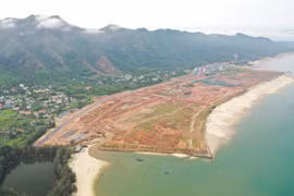 Không phân cấp cho huyện giao đất, cho thuê đất, giao khu vực biển