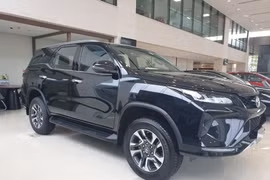 Giá xe Toyota Fortuner niêm yết và lăn bánh tháng 5/2024: Sức hút từ sự cải tiến vượt trội