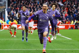 Liverpool giành chiến thắng nghẹt thở trước Nottingham ở phút 90+9