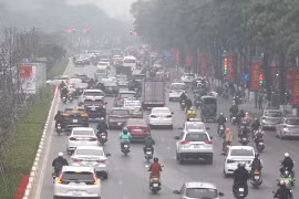 Cần kiểm soát khí thải ô tô, xe máy để cải thiện chất lượng không khí Thủ đô