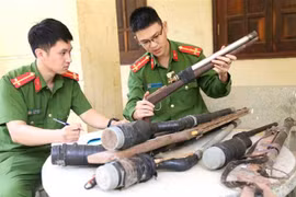 Đề nghị bổ sung quy định súng tự chế vào nhóm “vũ khí quân dụng”