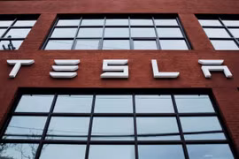 Người Canada gốc Trung Quốc bị bắt vì đánh cắp bí mật của Tesla