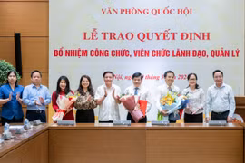 Trao quyết định bổ nhiệm Phó Tổng Biên tập Báo Đại biểu Nhân dân và Phó Tổng Giám đốc Truyền hình Quốc hội