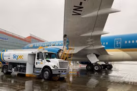 Áp lực nhiên liệu, tỷ giá,... thách thức sự phát triển của thị trường hàng không