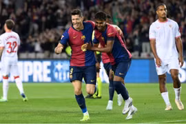 Lewandowski ghi cú đúp, Barca thắng đậm Sevilla tại La Liga 2024/25