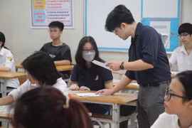 Nên quy định môn Ngoại Ngữ là môn bắt buộc trong kỳ thi tuyển sinh lớp 10