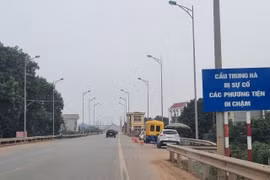Tiếp tục điều chỉnh, tổ chức lại giao thông qua cầu Trung Hà trên Quốc lộ 32