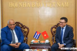 Chủ tịch Hội Nhà báo Việt Nam tiếp xã giao đoàn Đại sứ Cuba