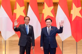 Chủ tịch Quốc hội Vương Đình Huệ hội kiến Tổng thống Indonesia Joko Widodo