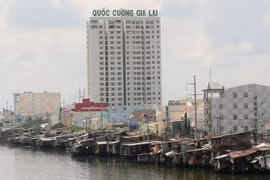 Cổ phiếu Quốc Cường Gia Lai (QCG) mất thanh khoản, giảm giá kịch sàn