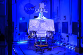 NASA hủy sứ mệnh xe tự hành trên Mặt trăng do chi phí cao