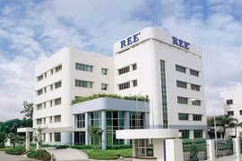 Cơ Điện Lạnh (REE) lợi nhuận sụt giảm 48%, chậm trễ kế hoạch năm