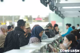 Khách quốc tế qua cảng hàng không Nội Bài tiếp tục tăng sau Tết Nguyên đán