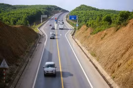 Chốt phương án "lên đời" cao tốc Cam Lộ - La Sơn với 6.400 tỷ đồng