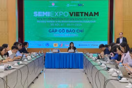 Triển lãm ngành công nghiệp bán dẫn đầu tiên được tổ chức tại Việt Nam