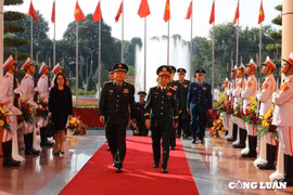 Đại tướng Phan Văn Giang chủ trì lễ đón Phó Chủ tịch Quân ủy Trung ương Trung Quốc Trương Hựu Hiệp