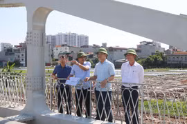 Chủ tịch UBND tỉnh Bắc Ninh phê bình các chủ đầu tư chậm thi công dự án