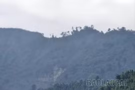 Lào Cai: Sáng nay bất ngờ phát ra tiếng nổ lớn trên núi Làng Nủ