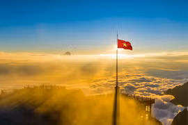 Fansipan (Sa Pa) được vinh danh "Điểm du lịch có thắng cảnh thiên nhiên hàng đầu thế giới 2024"