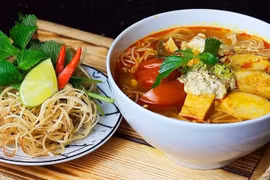 Bún riêu, miến xào cua Việt Nam được thế giới gọi tên trong top 100 món ngon nhất