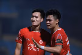 Hoàng Đức nhận lót tay cao chưa từng có trong lịch sử V.League