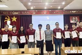 Bế giảng lớp bồi dưỡng nghiệp vụ báo chí cho cán bộ Agribank khu vực phía Nam