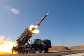 Israel đánh chặn tên lửa và UAV của Iran bằng cách nào?