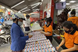 Yêu cầu từng bước tái cơ cấu thị trường xổ số, công khai các sản phẩm bảo hiểm