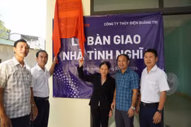 Quảng Trị: Bàn giao nhà tình nghĩa cho gia đình chính sách