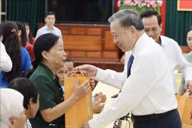 Tổng Bí thư, Chủ tịch nước Tô Lâm tri ân người có công và hỗ trợ người nghèo tỉnh Quảng Trị