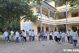 Nhiều thay đổi tích cực khi trường học cấm học sinh mang điện thoại đến lớp học