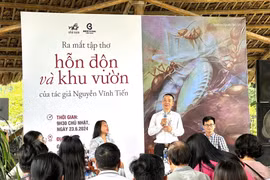 Nhạc sĩ Nguyễn Vĩnh Tiến ra mắt tập thơ 'Hỗn độn và khu vườn'
