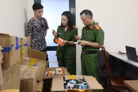 Nghệ An: Triệt phá 3 cơ sở, thu giữ hơn 10.000 sản phẩm thuốc lá điện tử