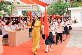 Lần đầu tiên Bắc Ninh thực hiện tuyển sinh trực tuyến đầu cấp
