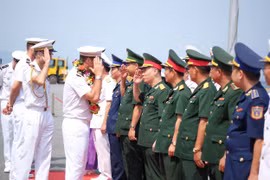 Tàu tuần dương của Hải quân Pháp thăm xã giao TP Đà Nẵng