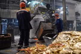 Giá kim loại công nghiệp tăng vọt nhờ nhu cầu ngày càng tăng của Trung Quốc