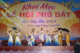 Nam Định: Tưng bừng khai mạc Lễ hội Phủ Dầy năm 2024