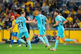 Barca thắng ngược Las Palmas, nỗ lực bám đuổi Real Madrid