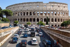 Italy tìm cách đảo ngược lệnh cấm bán động cơ đốt trong của EU
