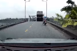 Vụ sập cầu Phong Châu tại Phú Thọ: Nạn nhân 'thoát tử' nhờ cây chuối